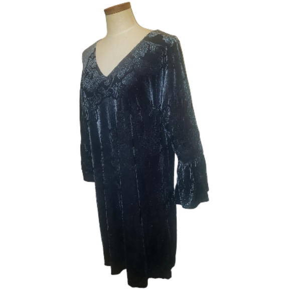 Gilli Sazan Black Floral Velvet Colorshift Sparkles Flare Sleeves Dress 1X NWT - Picture 3 of 17